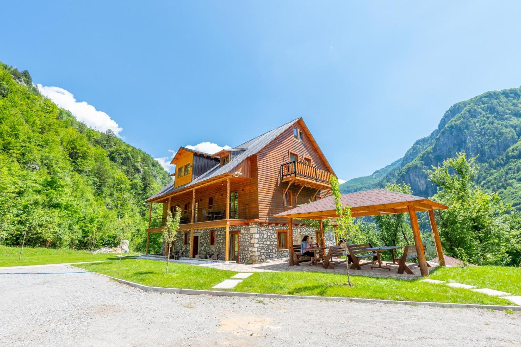 Gegest Hotel Тети Экстерьер фото